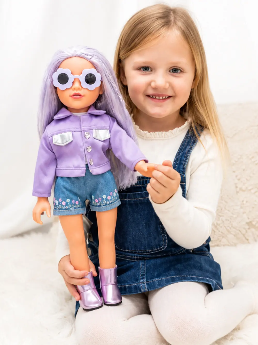 Gri Saçlı Mor Ceketli Gözlüklü Alya Bebek 47 Cm