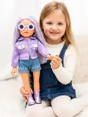 Gri Saçlı Mor Ceketli Gözlüklü Alya Bebek 47 Cm 1