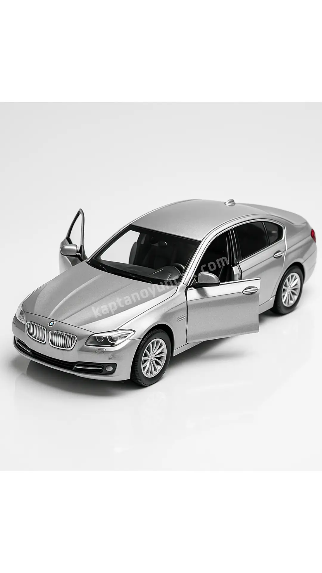 Kapıları Açılıp Kapanabilen Çek Bırak Metal Bmw 535i