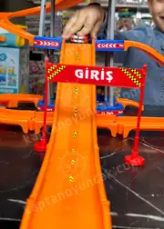 Erdem 6 Katlı Garaj Otopark Seti Oyuncak 7