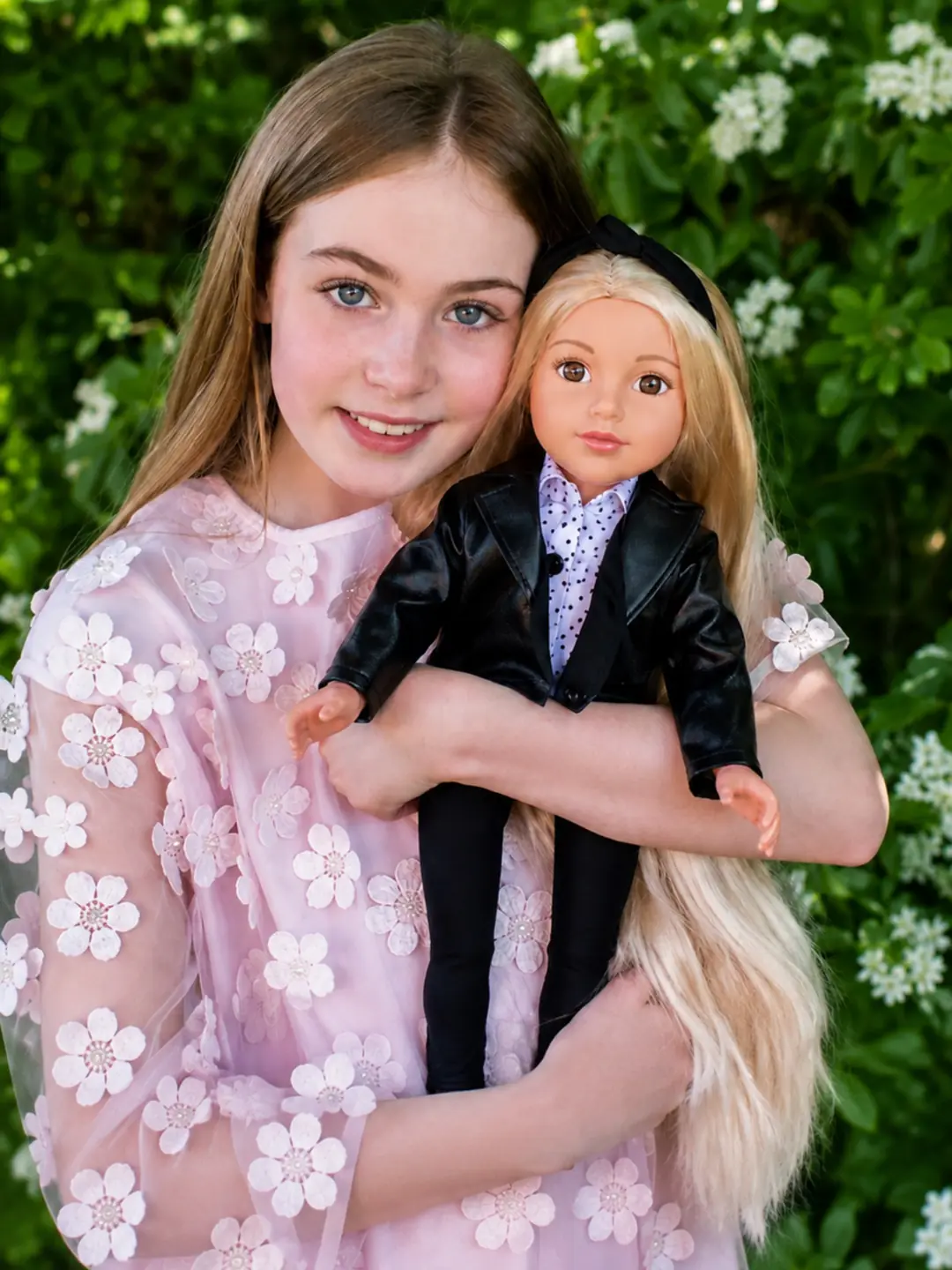 Deri Ceketli Uzun Saçlı Alya Bebek 47 Cm 4